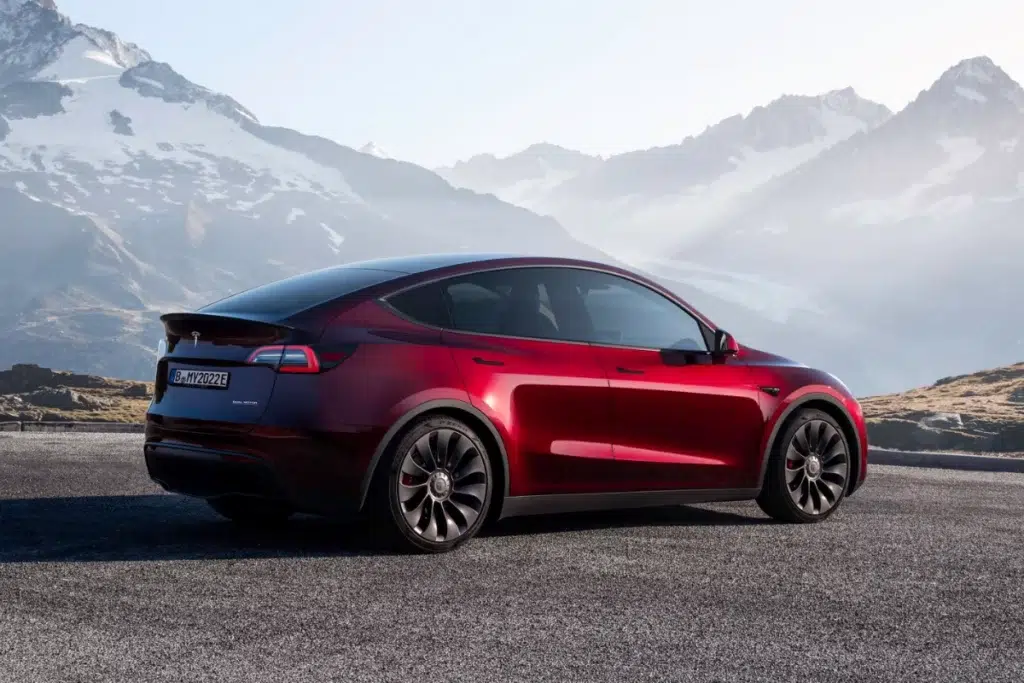 Tesla model 3 midnight cherry